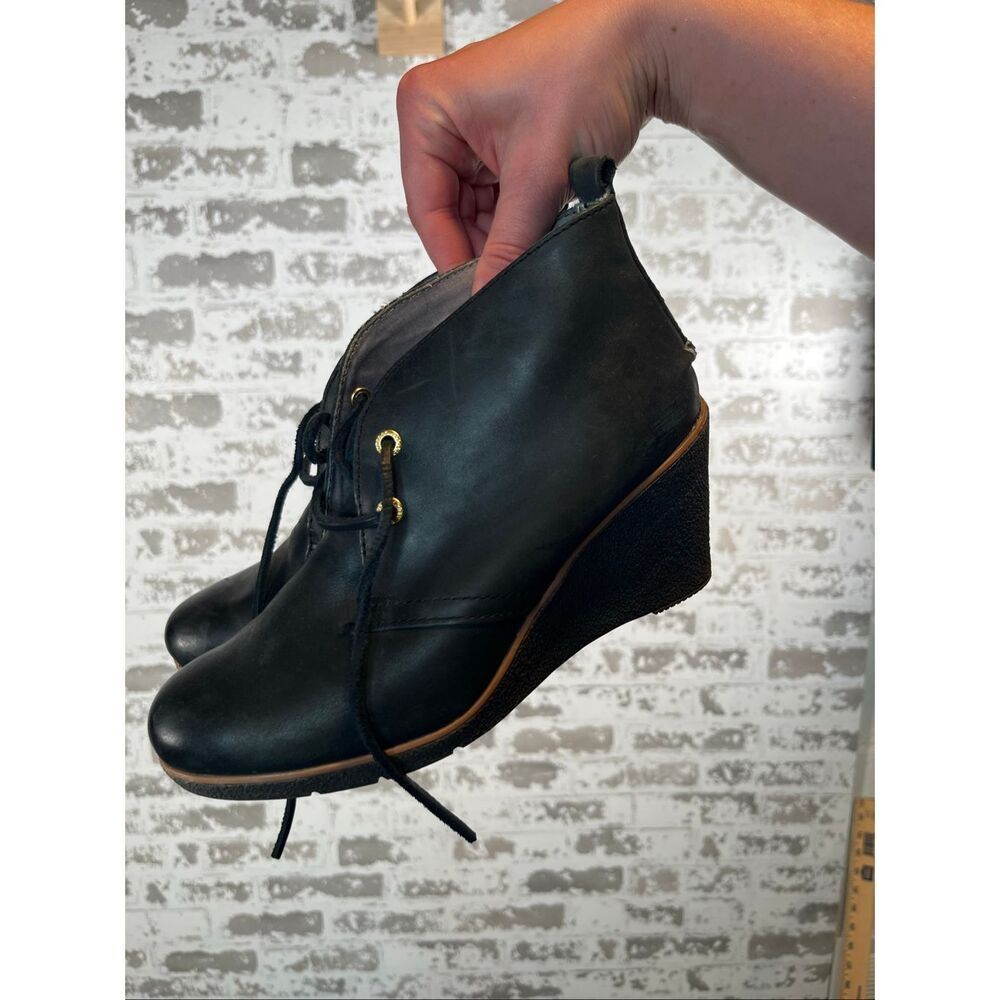 Sperry | women leather wedge lace up booties